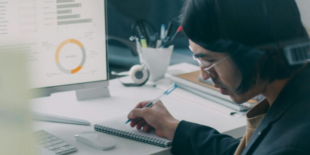 Why Data Analytics Online Training Is Non-Negotiable for Dubai Real Estate Professionals in 2026